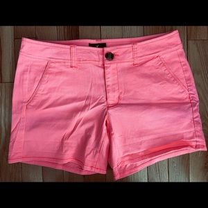 AE Khaki Midi Shorts, Bright Coral Size 6